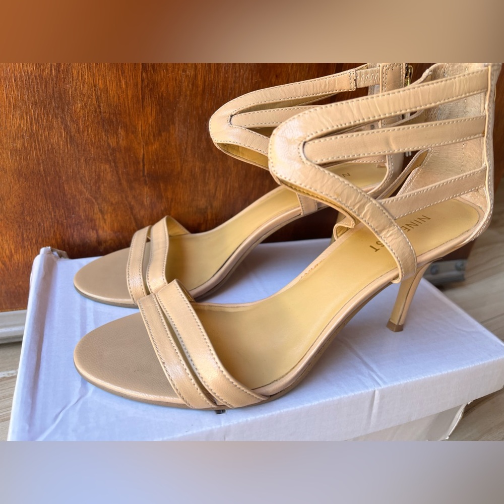 Nine West stiletto heels sandals nude tan camel 6.5 ankle strap